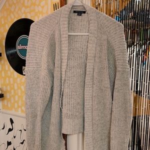 AE medium cardigan in grey
